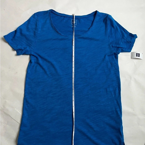 GAP Women's Short Sleeve Relaxed Fit Bright Blue Fashion Tee Size XS NWT - Picture 4 of 7
